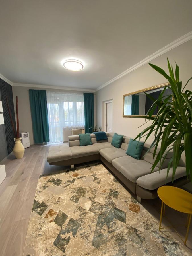 Oliaparman Apartment Eger Exterior photo